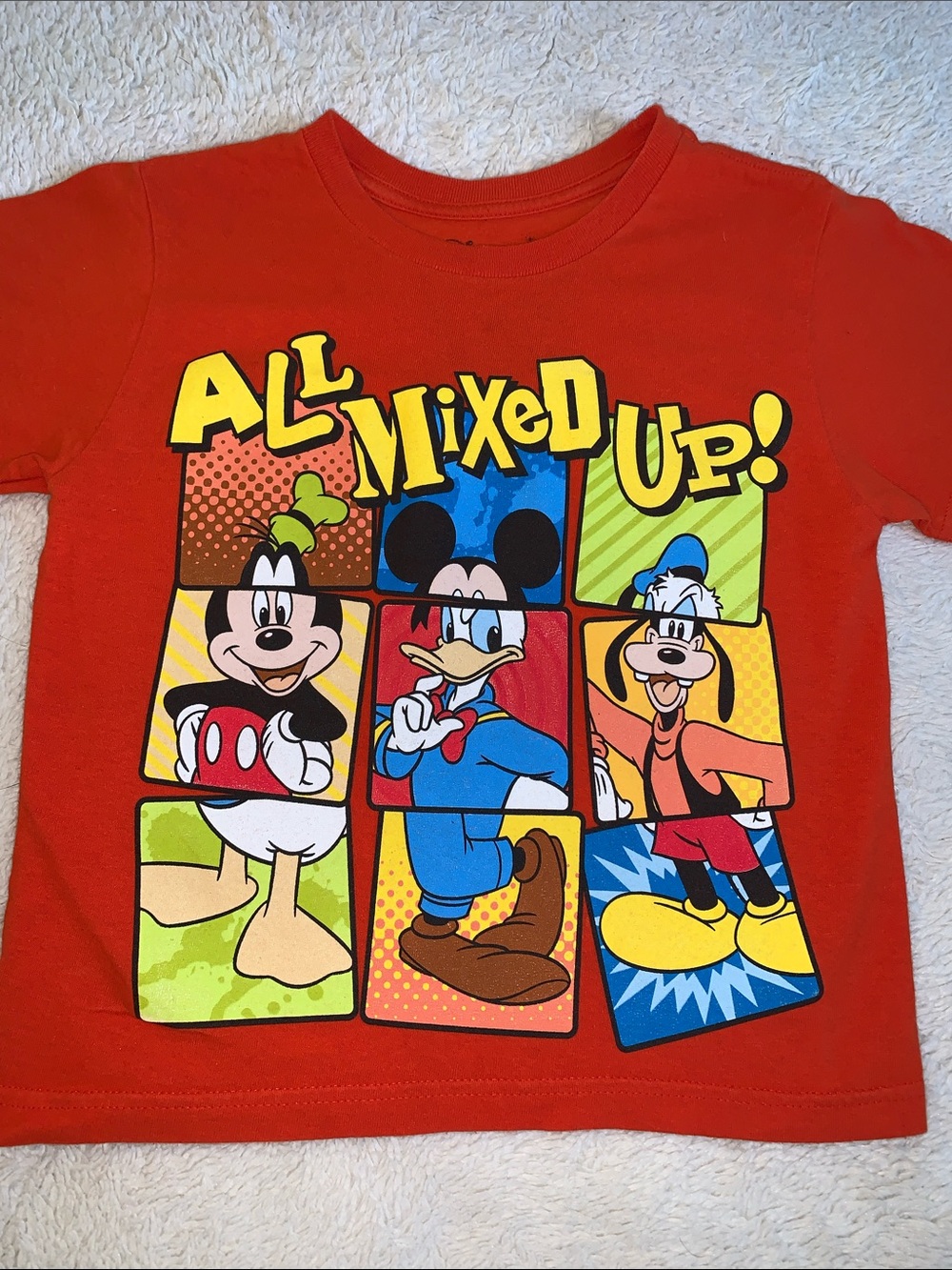 Disney Store Orange Mickey & Friends T-shirt EUC 5/6
